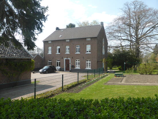 Lemierser Berg 130 - Baujahr 1843 - dies scheint die Rückfassade zu sein