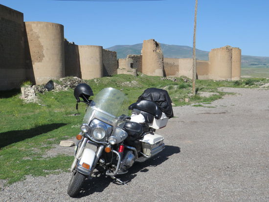 Die armenische Ruinenstadt Ani in der Nähe von Kars haben wir auch besichtigt.