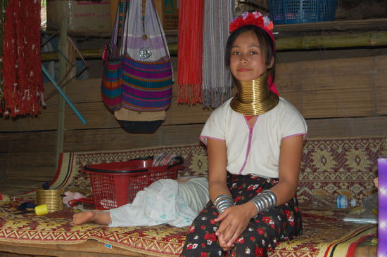 Karen-Padaung-Frau mit Halsringen.