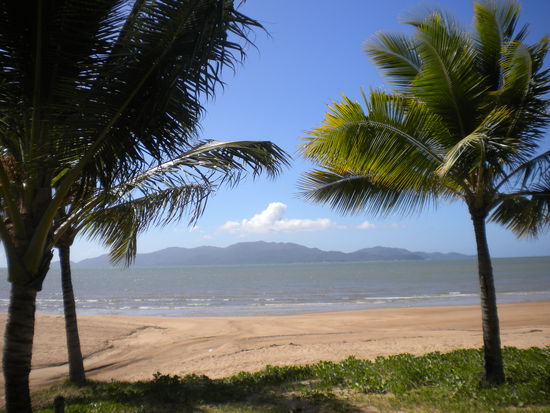 Cairns Mission Beach Townsville Airlie Beach