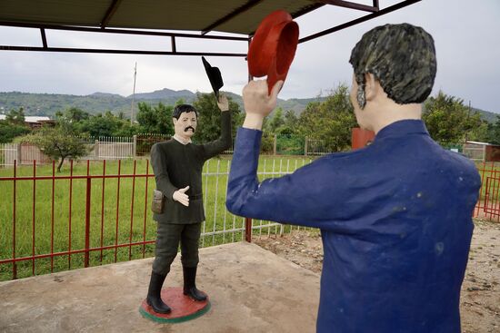 Dr. Lvingstone, I presume