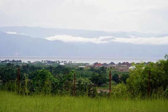 Die Aussicht auf die Berge und den See ist phänomenal..