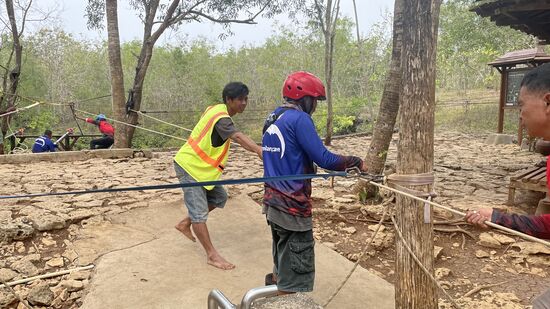 Die meisten staunen nicht schlecht, als sie den Motor Sehen, der sie hinaufzieht—ich habe es schon im Vorfeld gelesen…